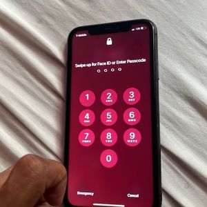 iPhone 11 black